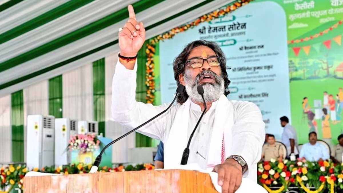 झारखंड के सभी पूर्व सीएम मिलकर मुझे पद से हटाने में जुटे हैं : हेमंत सोरेन